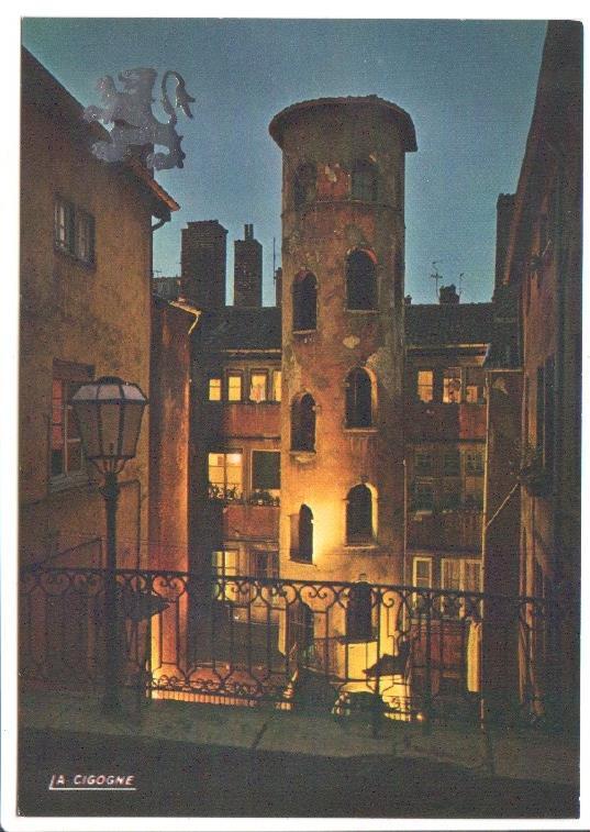 Postal JC0889: La Cigogne. Le Vieux Lyon. La Maison du Crible