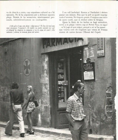LAMINA 22035: Barcelona. Farmacia en el Barrio Gotico