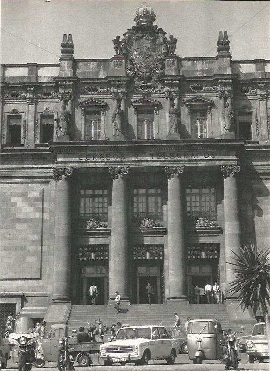 LAMINA 22044: Barcelona. Edificio de Correos en la plaza Antonio Lopez