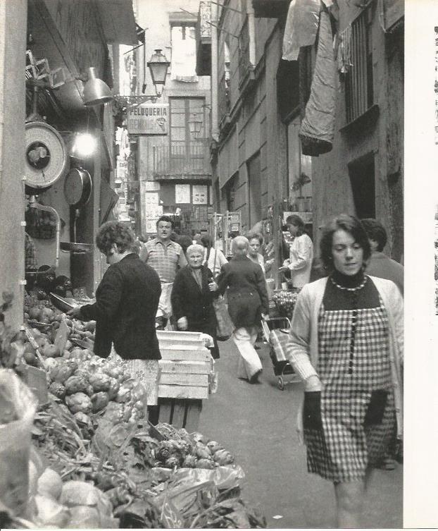 LAMINA 22008: Barcelona. Calle en el Barrio Gotico
