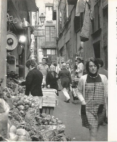 LAMINA 22008: Barcelona. Calle en el Barrio Gotico