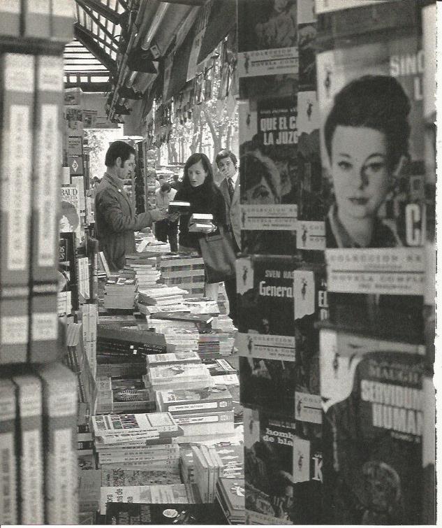 LAMINA 22069: Barcelona. Mercado de libros en Las Ramblas