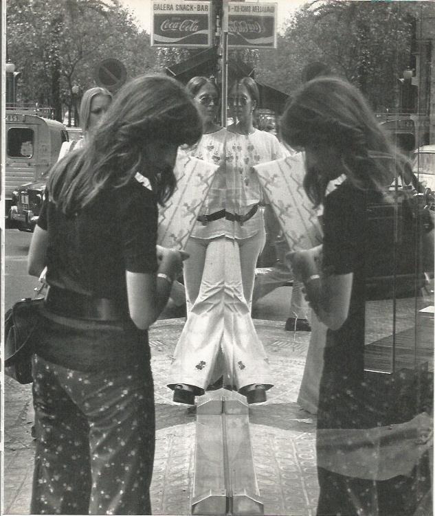 LAMINA 22134: Barcelona. Compras en Passeig de Gracia
