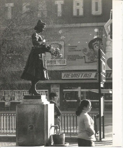 LAMINA 22090: Barcelona. Monumento a Raquel Meller