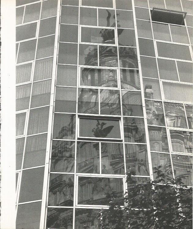 LAMINA 22111: Barcelona. Edificio en Passeig de Gracia