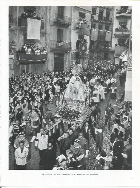 LAMINA 21827: La Virgen de los Desamparados en procesion