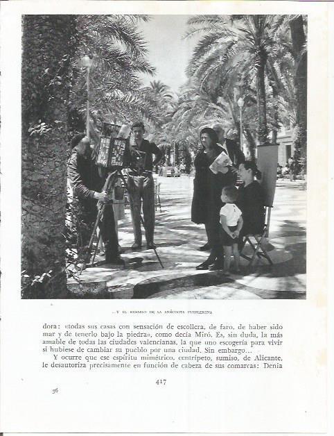 LAMINA 21959: Fotografo en una calle de Alicante