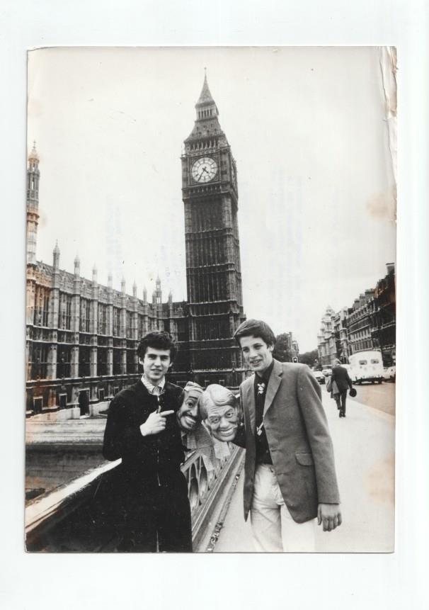 Foto Prensa numero 157: Carter y Arafat, los dos periodistas que lo imitaron en Londres