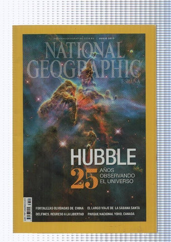 National Geographic junio 2015: 25 años de Hubble-Los Tulou de China- Sabana
