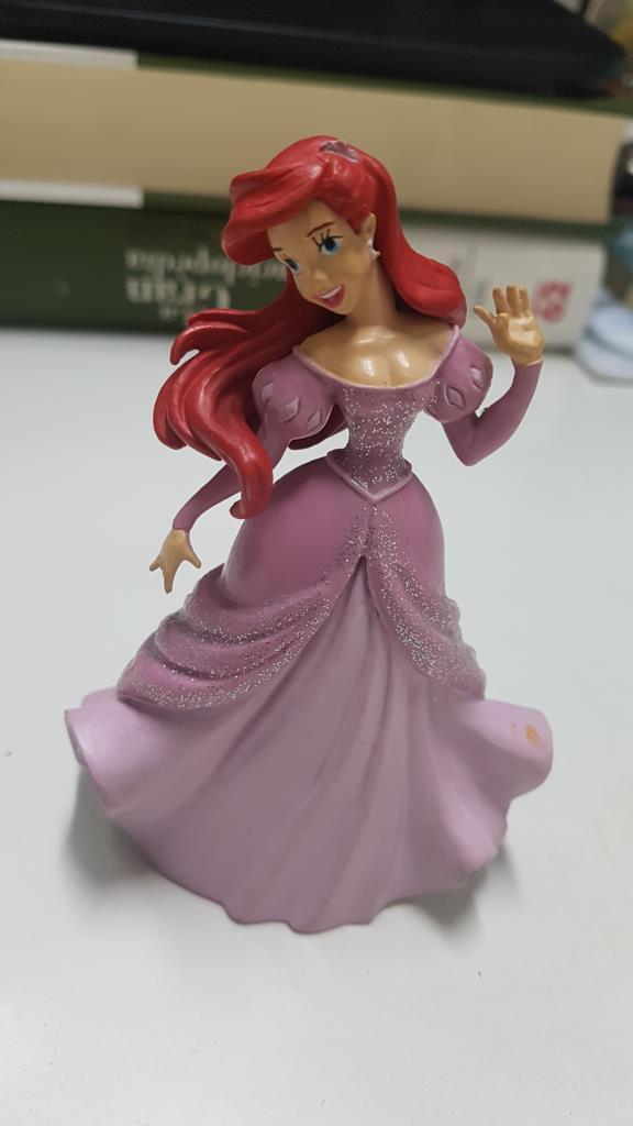 Figura de resina: Princesa Disney. Sirenita, Ariel