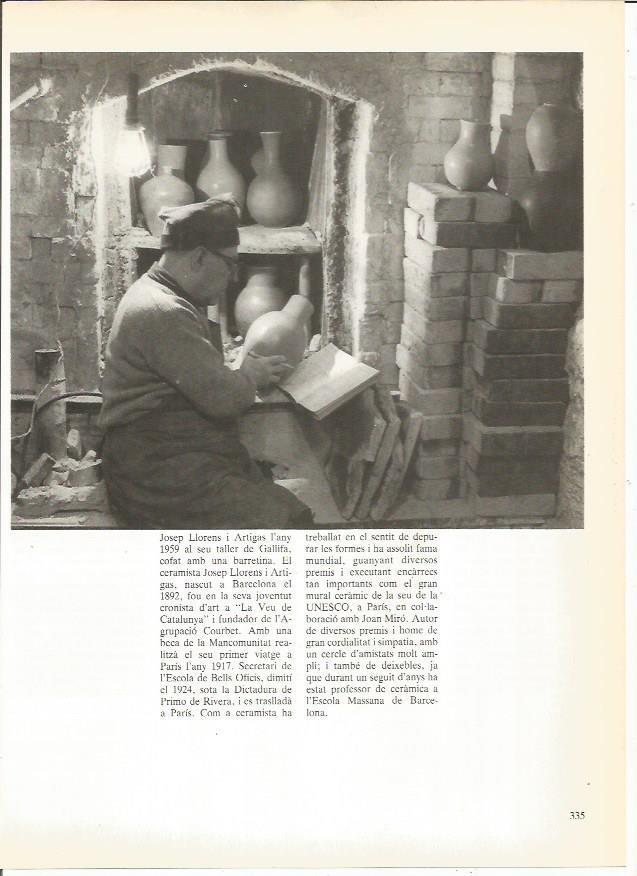 LAMINA 24037: Josep Llorens i Artigas en su taller de Gallifa