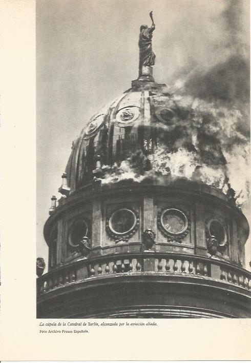 LAMINA 24676: La cupula de la catedral de Berlin bombardeada