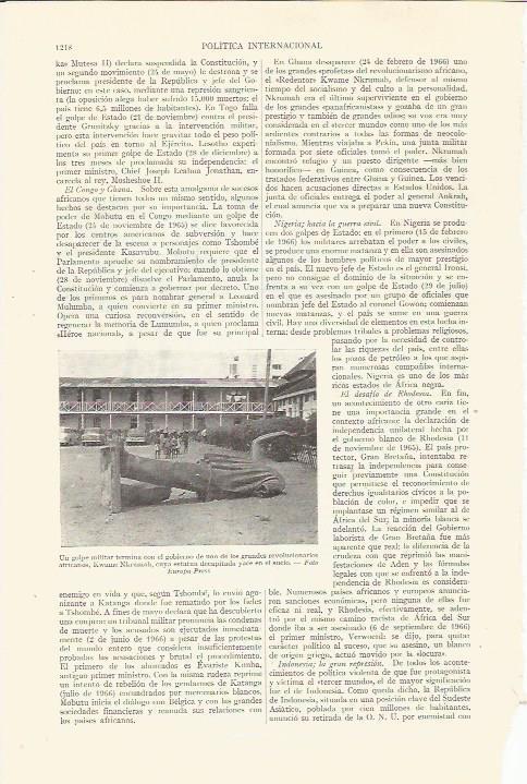 LAMINA ESPASA 35847: Estatua decapitada de Kwame Nkrumah en Ghana