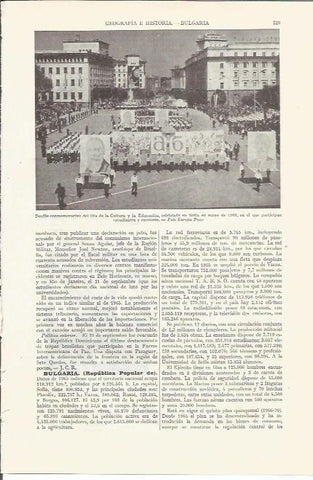 LAMINA ESPASA 35796: Desfile del Dia de la Cultura y la Educacion en Sofia en 1966