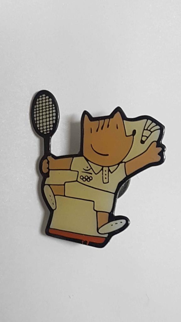 Pins: Cobi jugando a badminton, Mascota de las Olimpiadas de Barcelona 1992