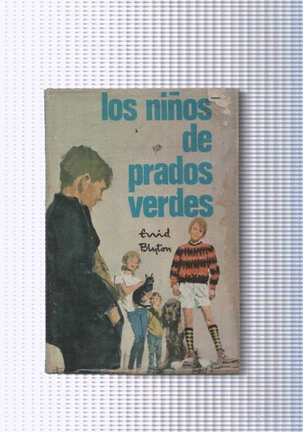 Los niños de prados verdes