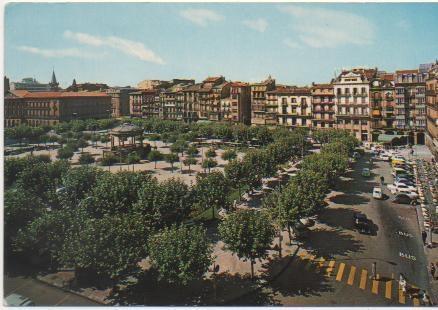 Postal E00762: Plaza del Castillo, Pamplona