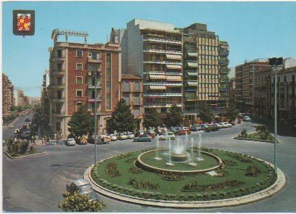 Postal E00742: Plaza de José Antonio, Jaen