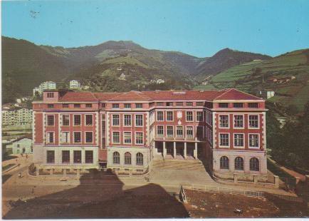 Postal E00653: Escuela de Armeria, Eibar