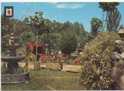 Postal E00891: Jardines, León