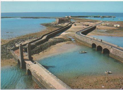 Postal E00812: Puente de las Bolasy Castillo de San Gabriel, Lanzarote