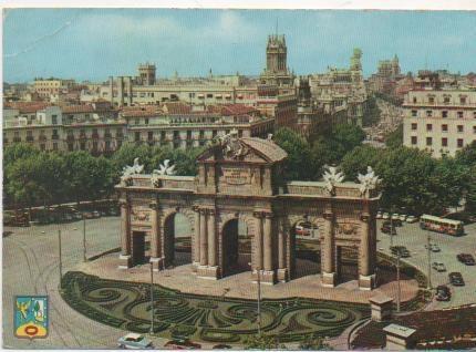 Postal E00817: Puerta de Alcalá, Madrid