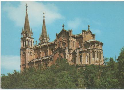 Postal E00867: Basilica Covadonga, Asturias
