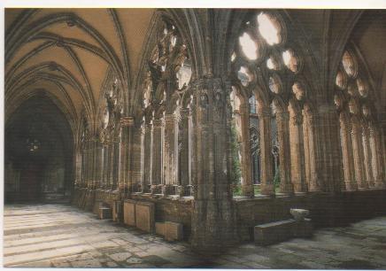 Postal E00264: Claustro , SXIV Catedral de Oviedo