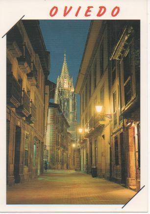 Postal E00270: Imagen nocturna Oviedo