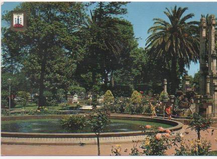 Postal E00303: JardinesMéndez Núñez, La Coruña