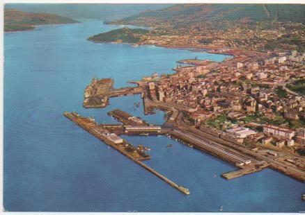 Postal E00133: Vista aérea de Vigo