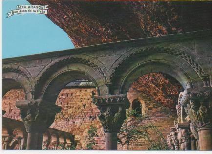 Postal E00175: Claustro bajo la roca Huesca