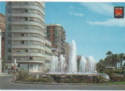 Postal E00497: Puerta del Mar y paseo de Gomis, Alicante