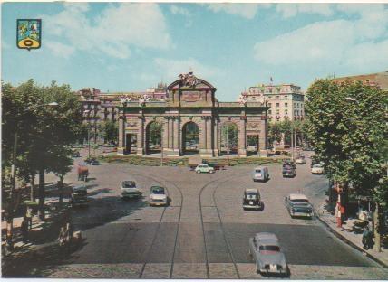 Postal E00370: Puerta de Alcalá, Madrid