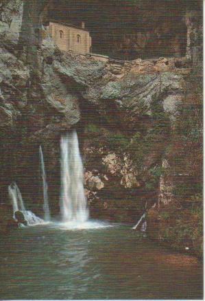 Postal E02483: Gruta de la Virgen de Covadonga