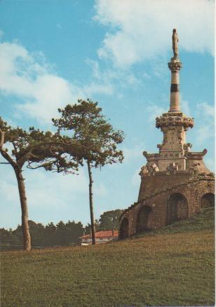 Postal E02438: Estatua Marques de Comillas, Comillas,Santander