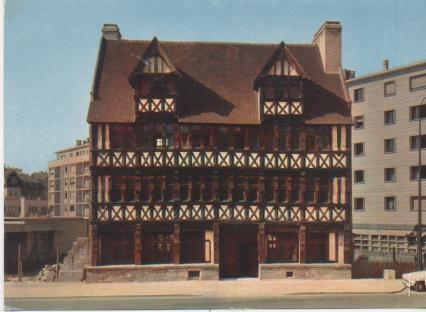 Postal E02068: Maison des Quatrans, Caen, Normandia, Francia