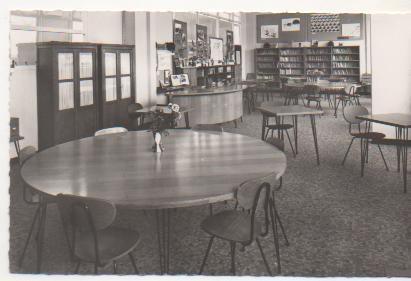 Postal E02080: La Bibliotèhque des Éleves, Lycée Féminim d'État, Caen Francia