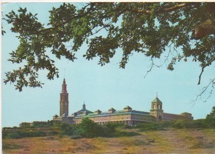Postal E02015: Universidad Laboral, Gijón