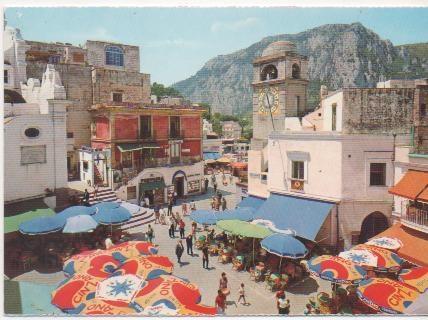 Postal E02043: La piazzetta, Capri, Itslia