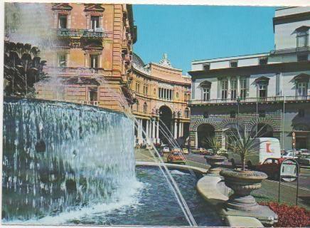 Postal E02160: Teatro S.Calo e Galleria, Nápoles, Italia