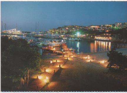 Postal E02142: Vista nocturna de Porto Cervo, Italia