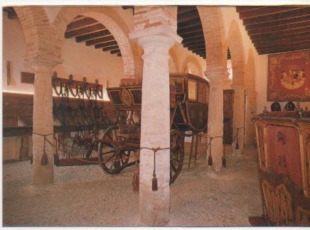 Postal E01001: Caballerizas Palacio de Viana
