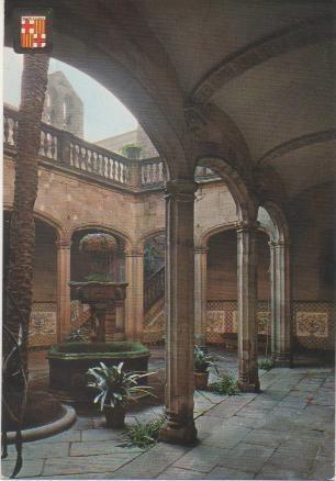 Postal E01678: Patio de la Casa del Arcediano,Barcelona