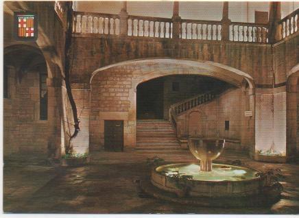 Postal E01551: Patio Archiívo de la Corona de Aragón, Barcelona