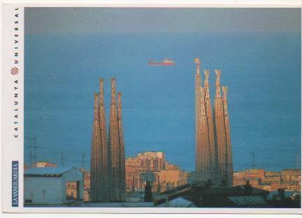 Postal E01611: Sa grada Familia desde el Carmel, Barcelona