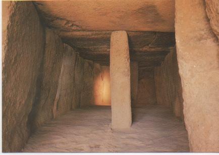 Postal E01223: Cueva de Menga, Antequera, Málaga