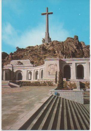Postal E01045: Escalinata, Cruz valle de los Caidos