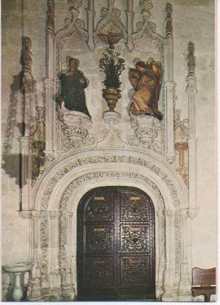 Postal E01103: Portada de Alonso Mena, Capilla Real, Granada