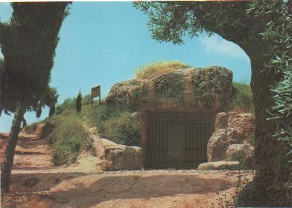 Postal E01343: Cueva de Menga, Antequera, Málaga